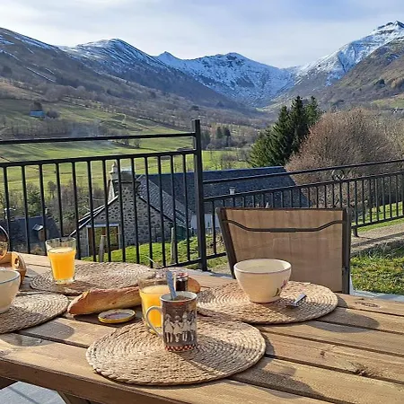 Сasa de vacaciones Des Sommets Privatif Vue Panoramique Sur Les Montagnes Lavigerie